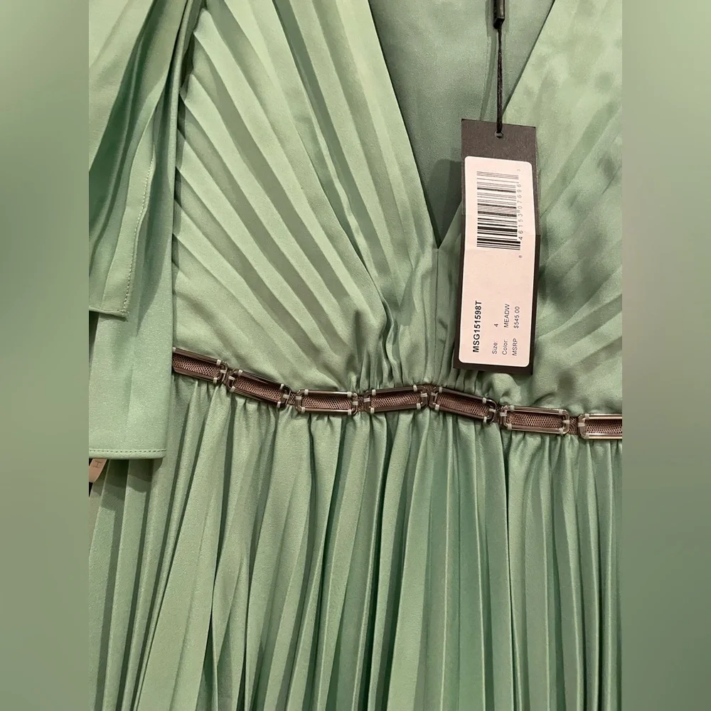 NWT Halston Heritage Cape empire waist dress in meadow green size 4 - Picture 4 of 8